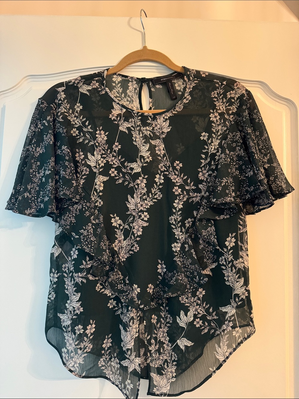BCBGMaxAzria Dark Green Floral Ruffle Sleeve Blouse